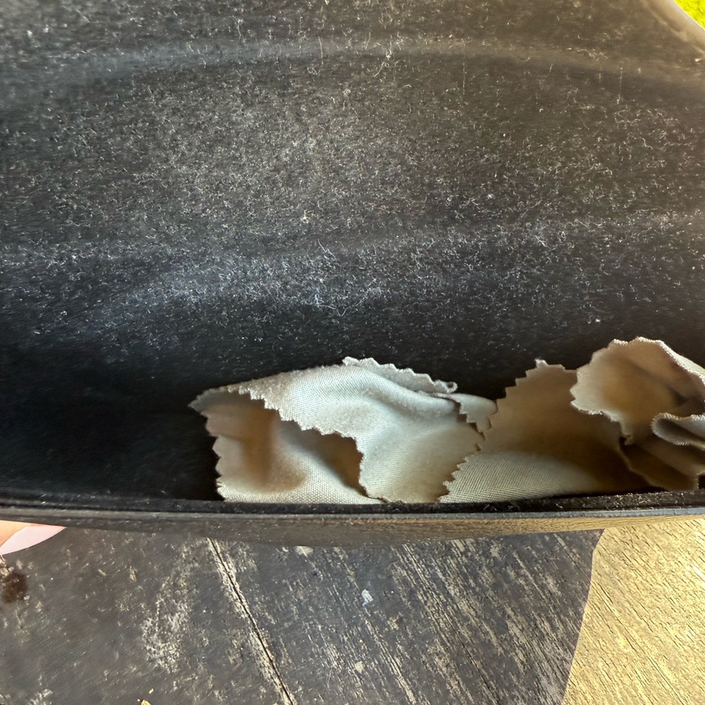 Ray-Ban Sunglasses - Picture 5 of 7